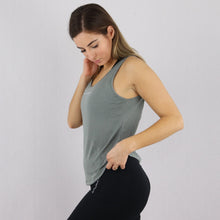 Load image into Gallery viewer, Women's Green Open Back Loose Gym Vest