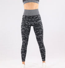 Load image into Gallery viewer, Women's Black Camouflage Seamless High waisted Gym Leggings