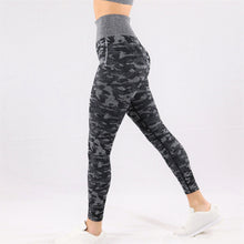 Load image into Gallery viewer, Women's Black Camouflage Seamless High waisted Gym Leggings