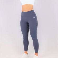 Load image into Gallery viewer, womens grey 7/8 gym leggings